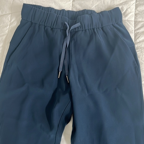 Lululemon travel drawstring pants - Navy - Picture 4 of 10